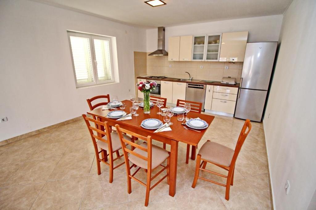 Apartment Lucija Vela Luka Εξωτερικό φωτογραφία