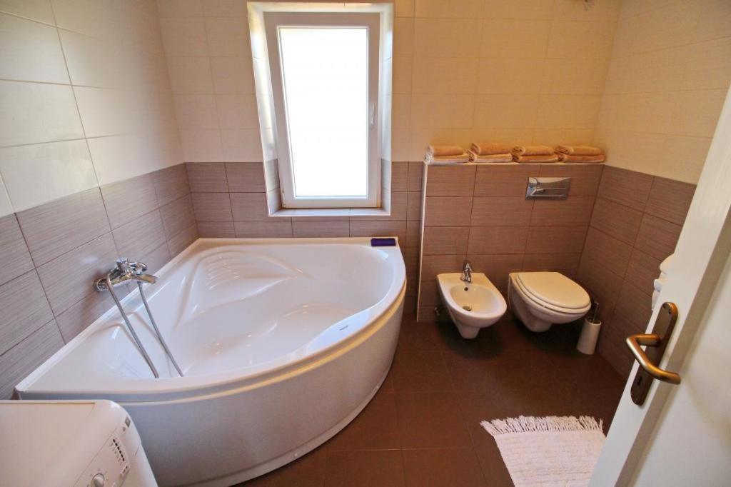 Apartment Lucija Vela Luka Εξωτερικό φωτογραφία