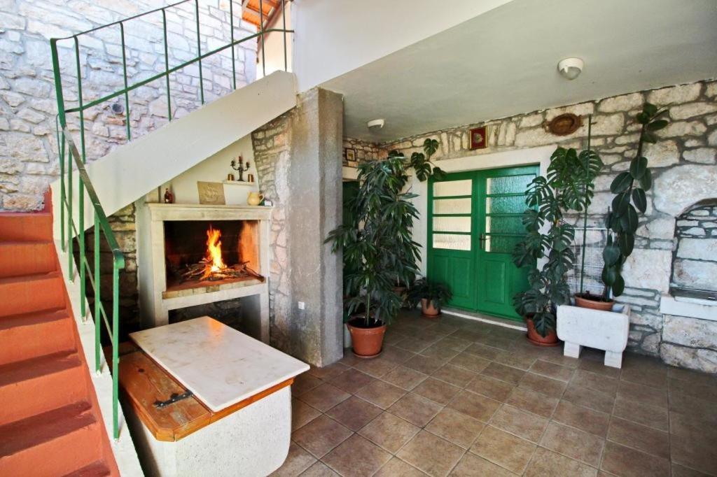 Apartment Lucija Vela Luka Εξωτερικό φωτογραφία