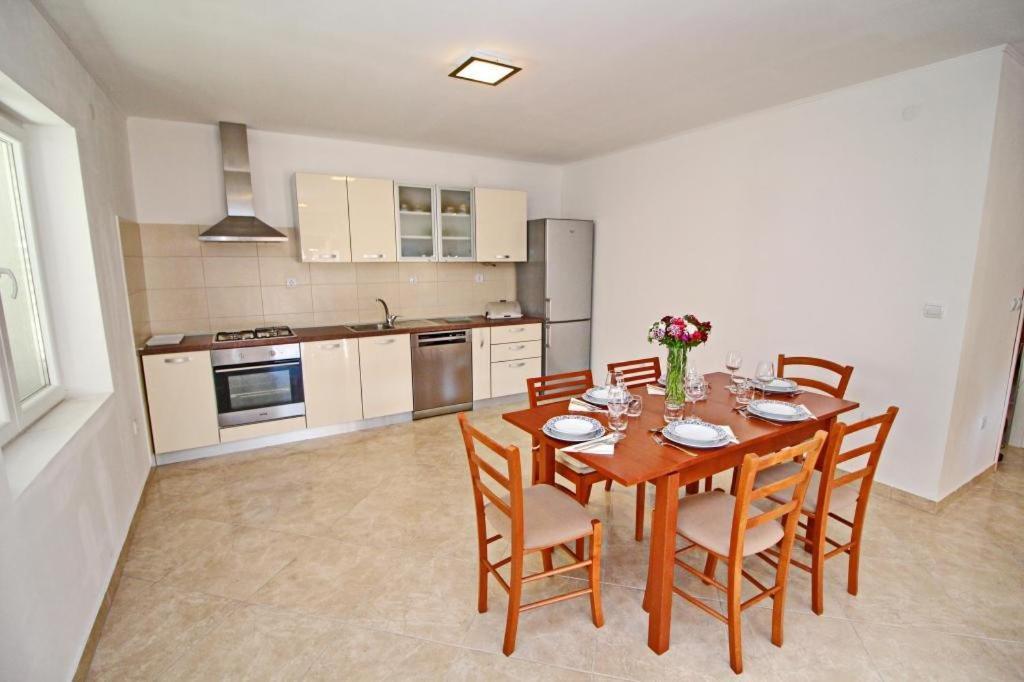 Apartment Lucija Vela Luka Εξωτερικό φωτογραφία